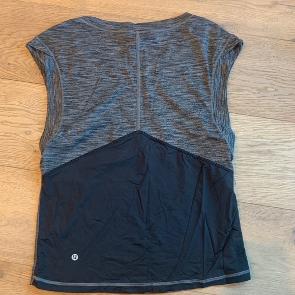 Lululemon Heathered Black Cap Sleeve Tee - Picture 2 of 2
